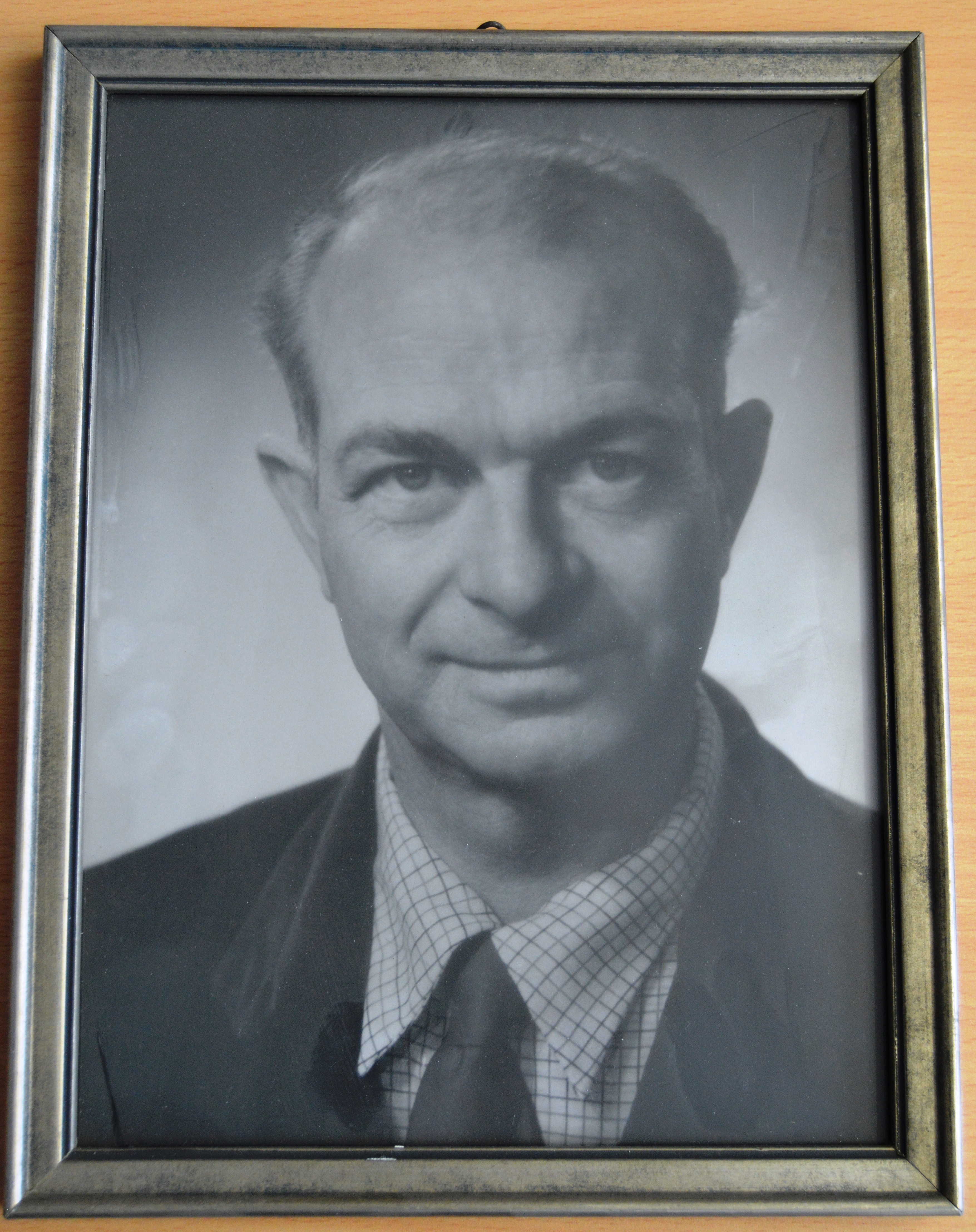 the life of linus carl pauling Linus c pauling dies at 93 chemist and voice for peace the words came out as if he had been in show business all his life linus carl pauling was born. the life of linus carl pauling Linus c pauling dies at 93 chemist and voice for peace the words came out as if he had been in show business all his life linus carl pauling was born.