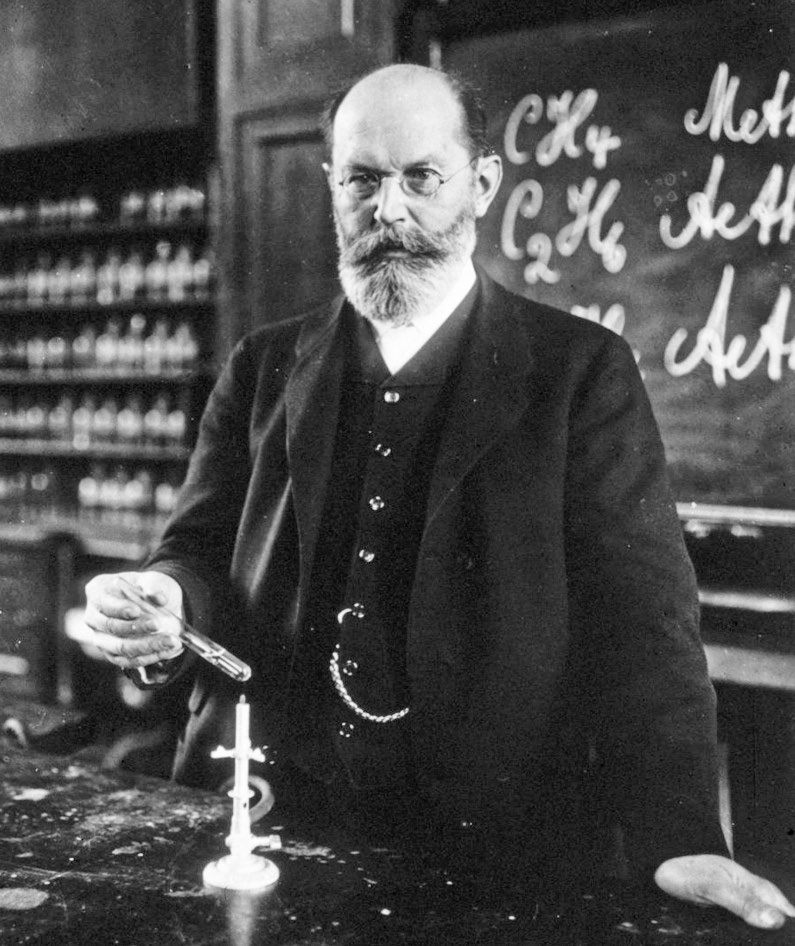 Emil Fischer in 1912 performing a recrystallization