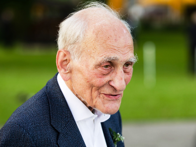 Lothar Jaenicke (1923 – 2015)