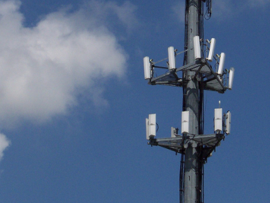 Using Mobile Phone Networks to Predict Air Pollution