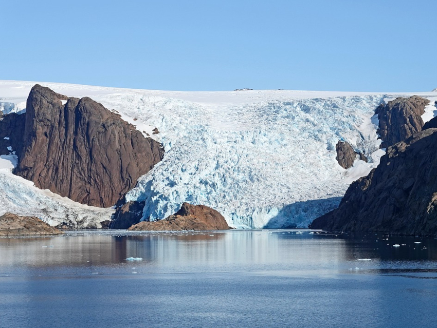 High Levels of Mercury in Glacial Meltwaters in Greenland