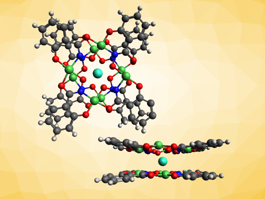 Lanthanide Sandwich Complex with Nickel Metallacrown Ligands